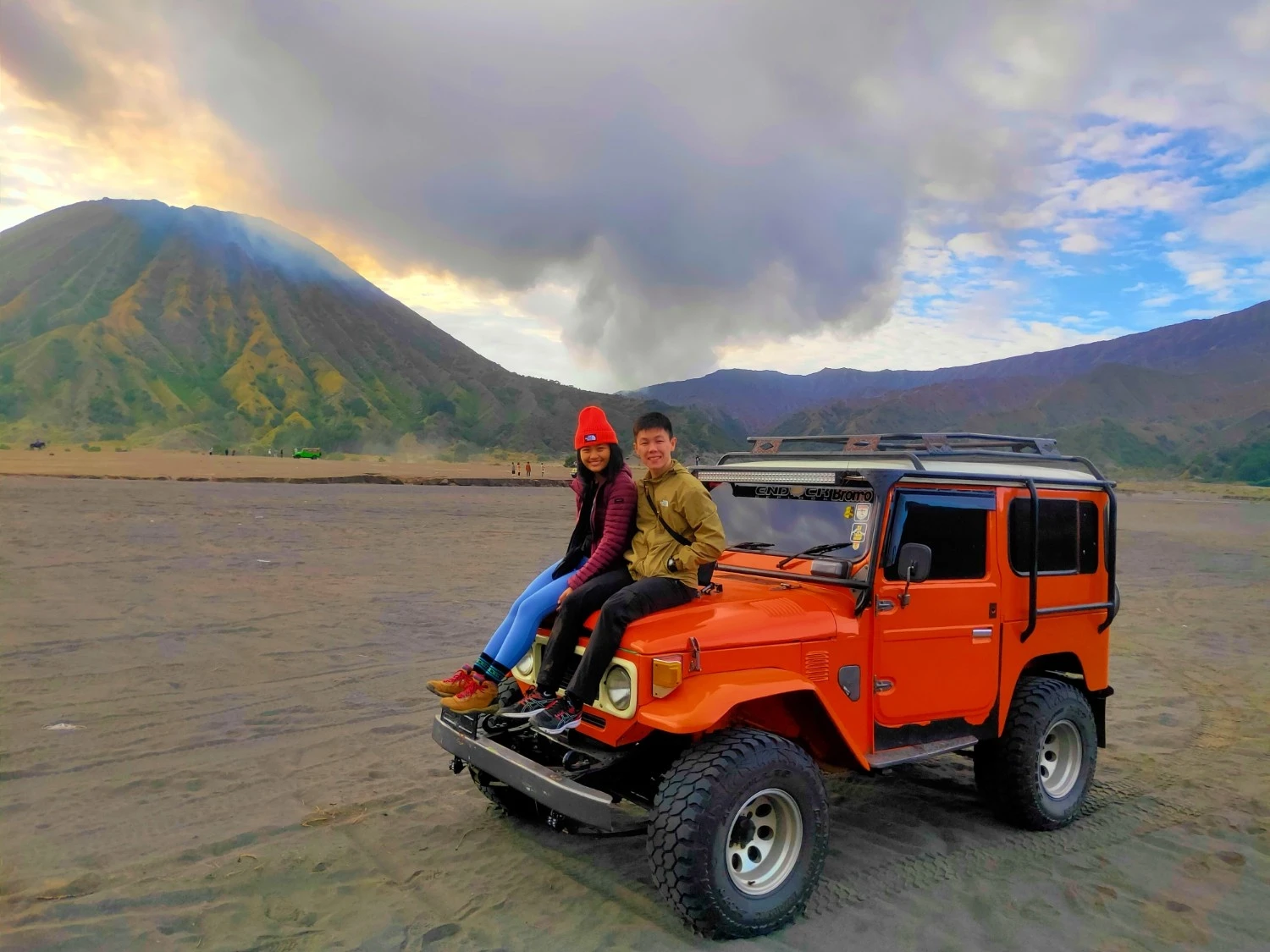 5 Days 4 Nights Surabaya - Ijen Crater - Papuma Beach - Tumpak Sewu - Bromo Tour - Malang Sightseeing Tour