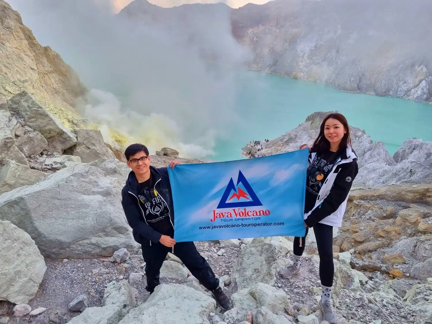 Ijen Crater Tour