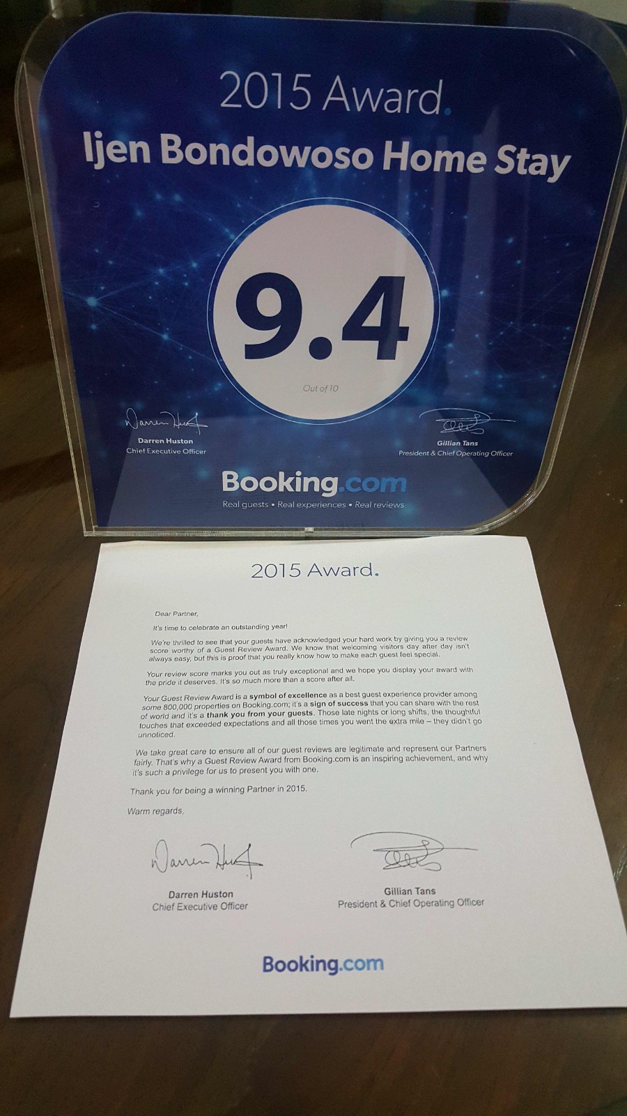 2015 Booking.com Guest Review Award plaque, Ijen Bondowoso Homestay (score 9.4/10)