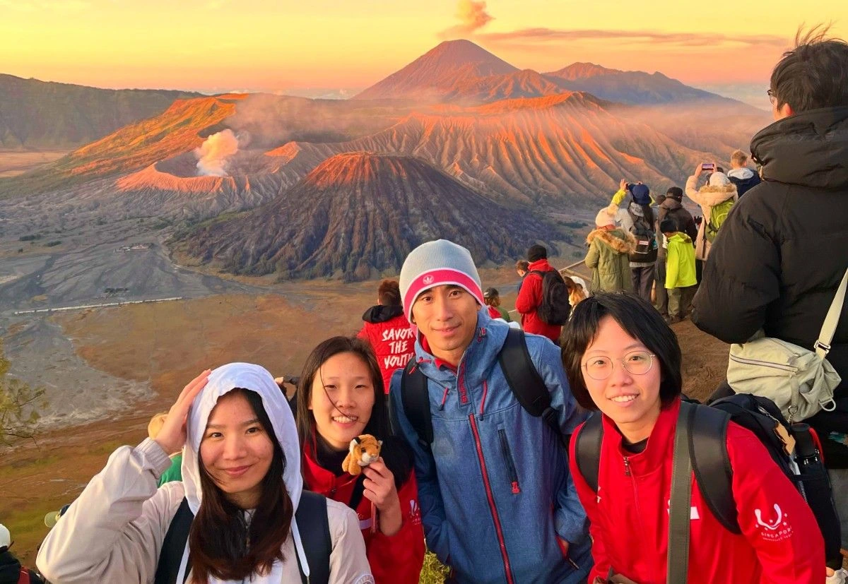 5 Day Ijen, Papuma Beach, Tumpak Sewu & Bromo Nature Trip from Surabaya